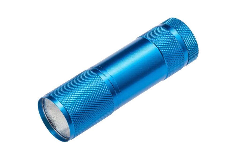 LED flashlight on 3xAAA batteries, 3 W, 150 lm, 6400K, 22 m, IP20