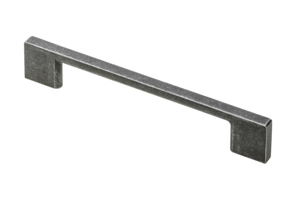 Zamak handle 819 C-96 mm antique silver