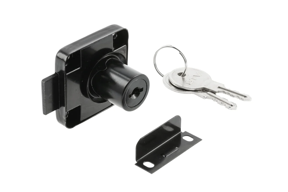 Square 138 (chrome) steel lock, steel key, black, new version